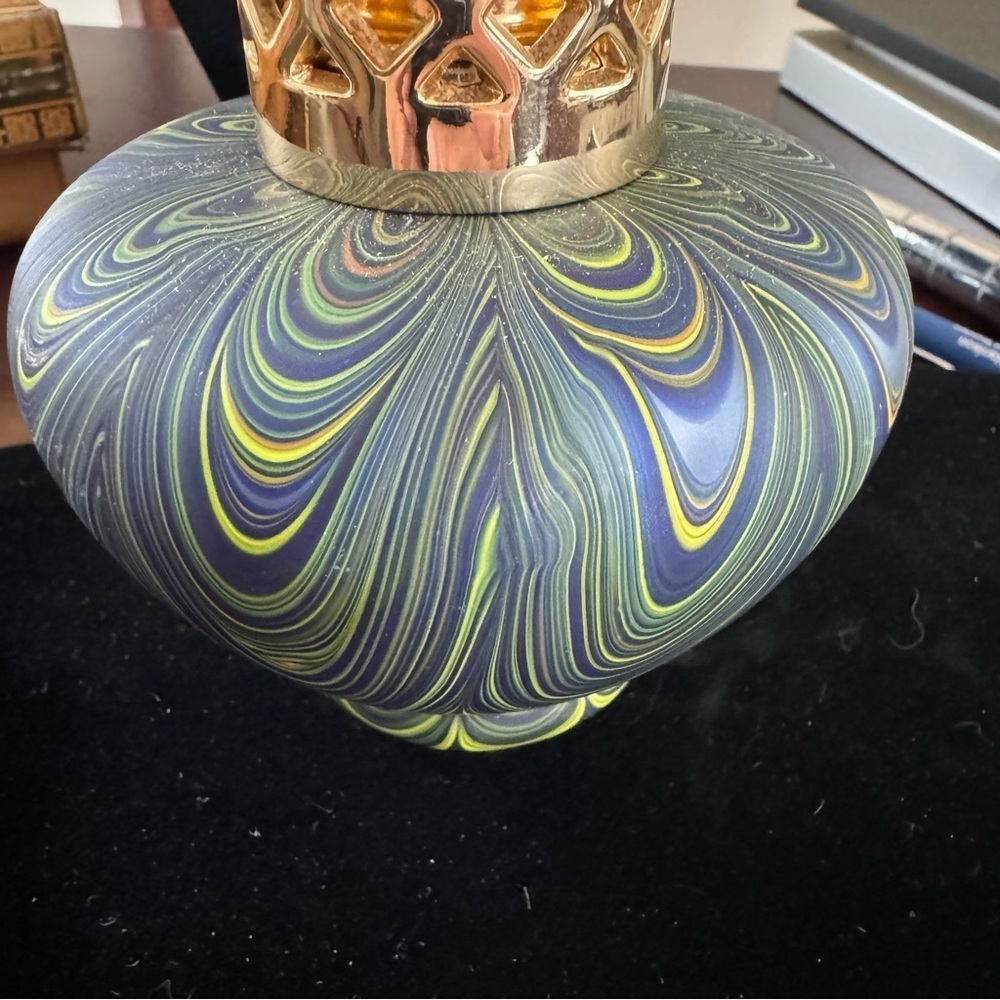 La Tee Da home fragrance lamp large glass tapered lattice crown grey multi - Picture 10 of 14